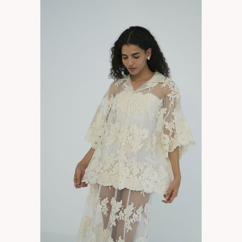 SHEER FLOWER LACE SHIRTS -IVORY-