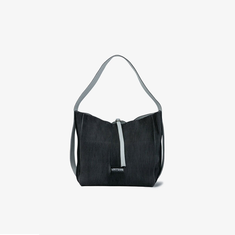 ARC TOTE LARGE-BLACK×IVORY-
