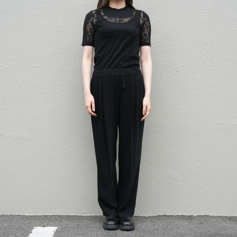 Knitted Crew Neck Top -BLACK-