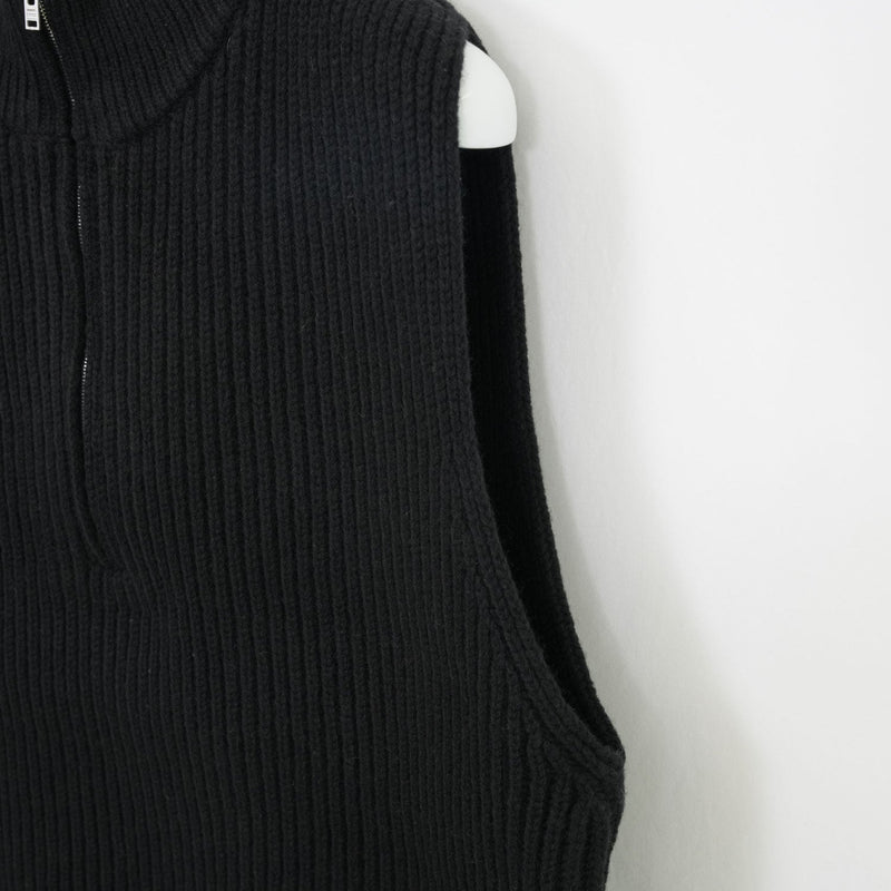 RIBBED KNIT WOOL VEST