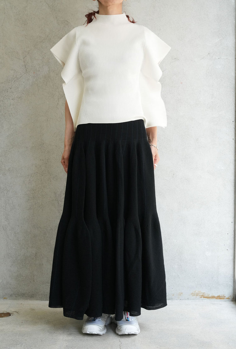 PORTRAIT CREASE TOP-BLACK-