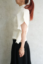 PORTRAIT CREASE TOP-BLACK-