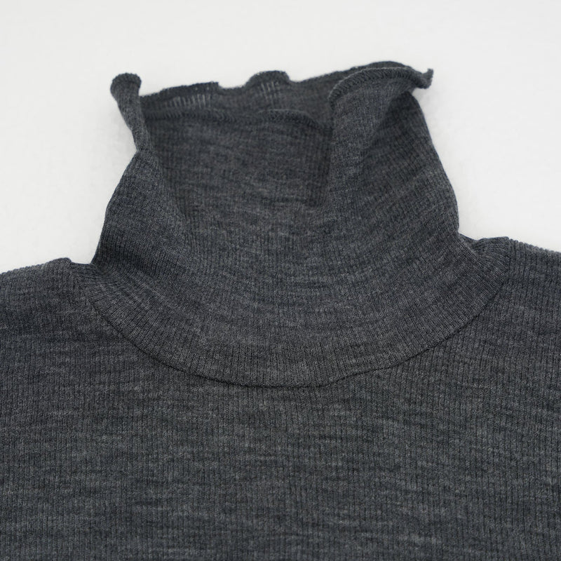 Pure Merino Wool Turtleneck Top -GRAY-