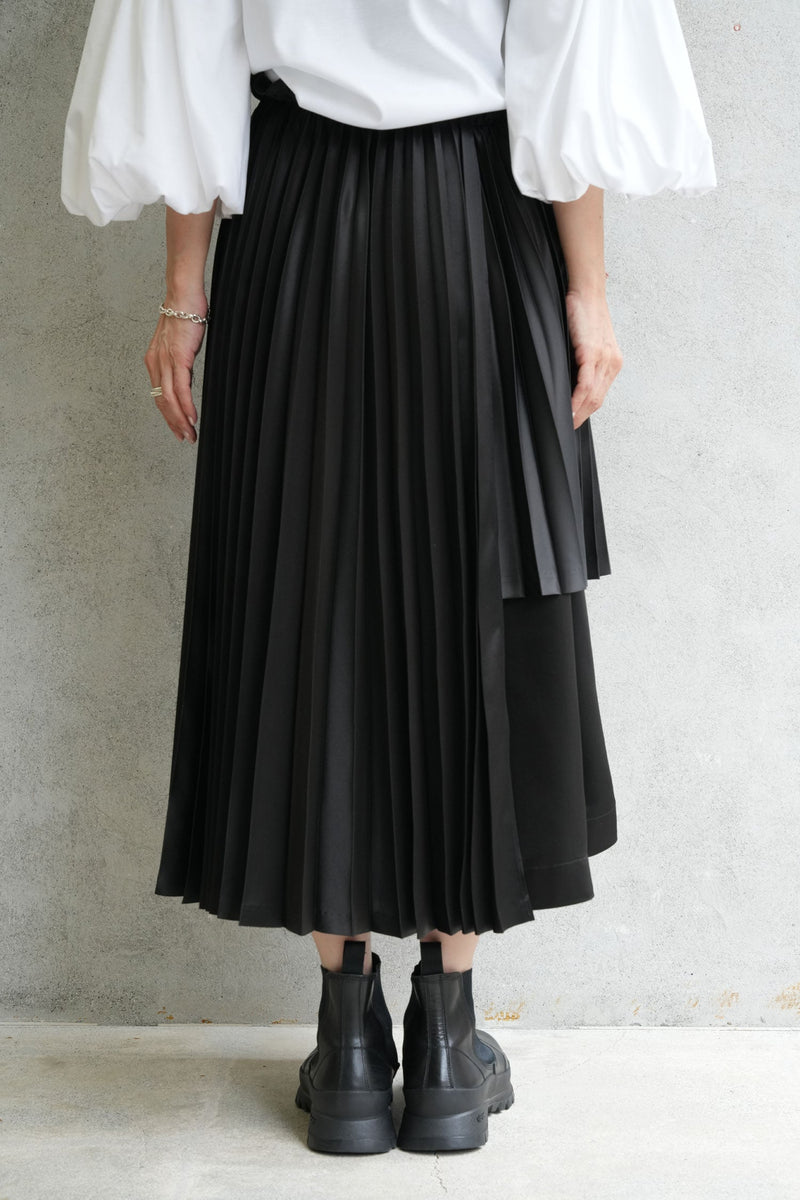 エステルサテンプリーツスカート-BLACK-