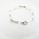 HALF ROUNDED CHAIN BRACELET -SILVER-