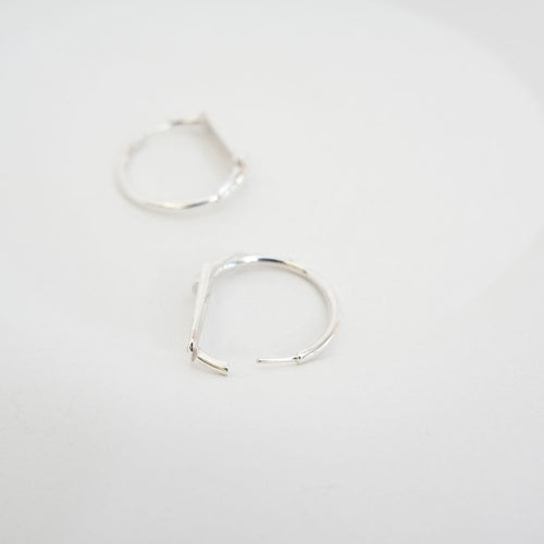CLIP EARRINGS -SILVER-