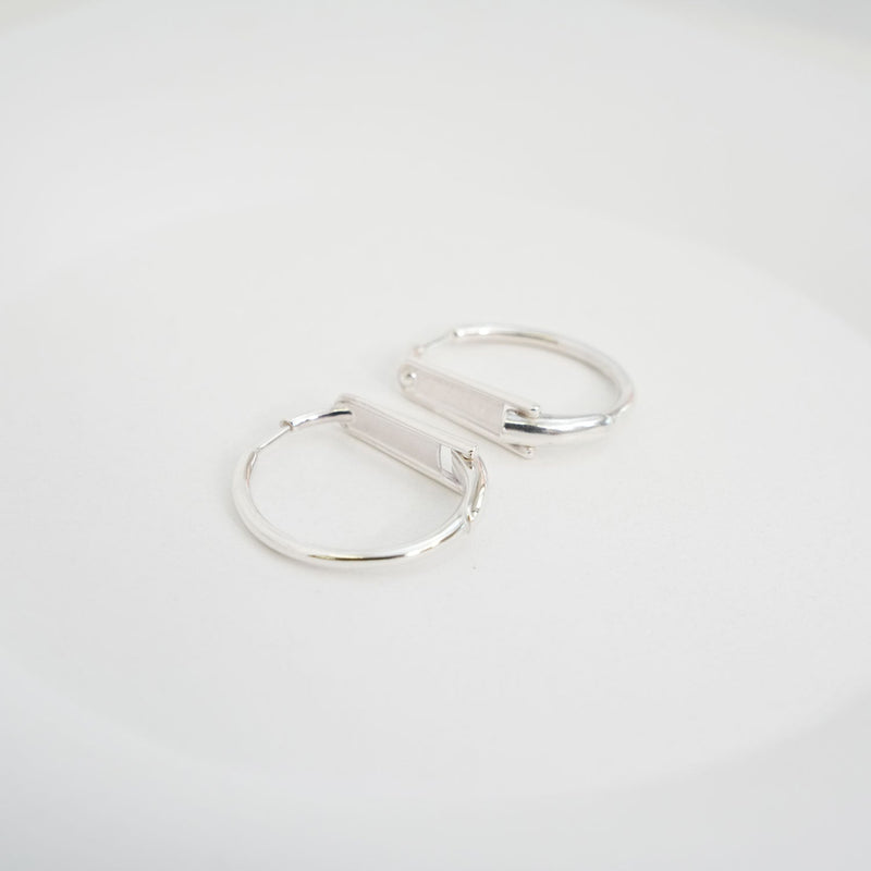 CLIP EARRINGS -SILVER-