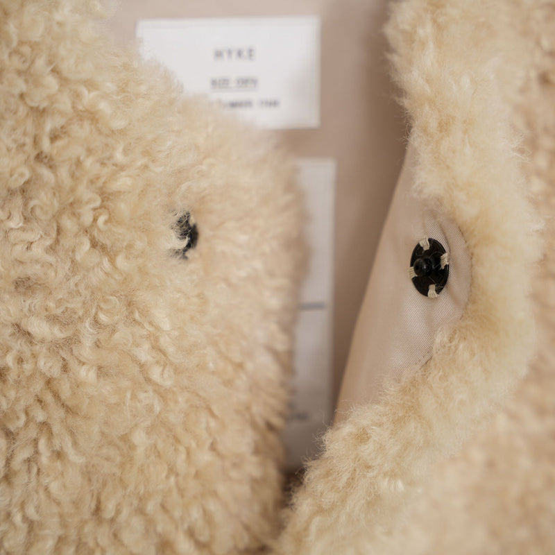 FAUX SHEARLING CROPPED VEST-CREAM-
