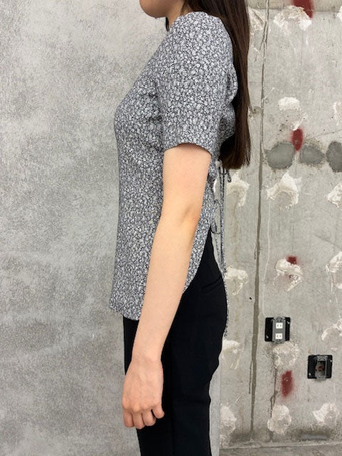 Floral Jacquard Open Back Top -BLACK- – THEMARKET