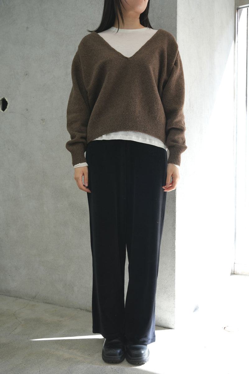 SOAR V NECK－BUREL BROWN-