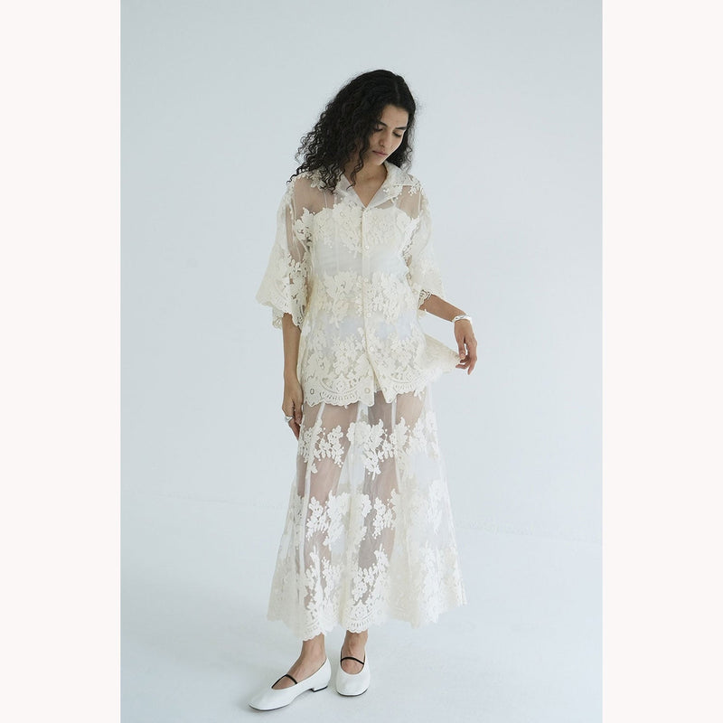 SHEER FLOWER LACE SHIRTS -IVORY-