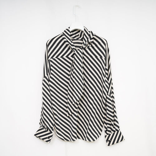 STRIPE HAMMER SATIN BACK RIBBON BLOUSE