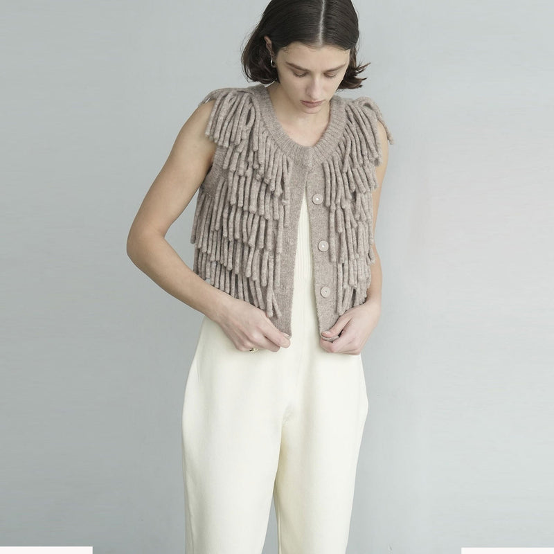 W FACE FRINGE KNIT VEST