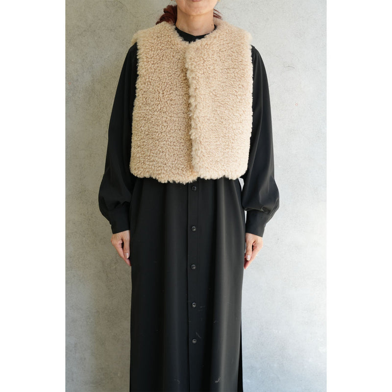 FAUX SHEARLING CROPPED VEST-CREAM-