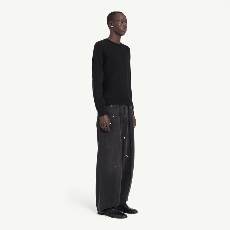 ELBOW PATCH CREWNECK