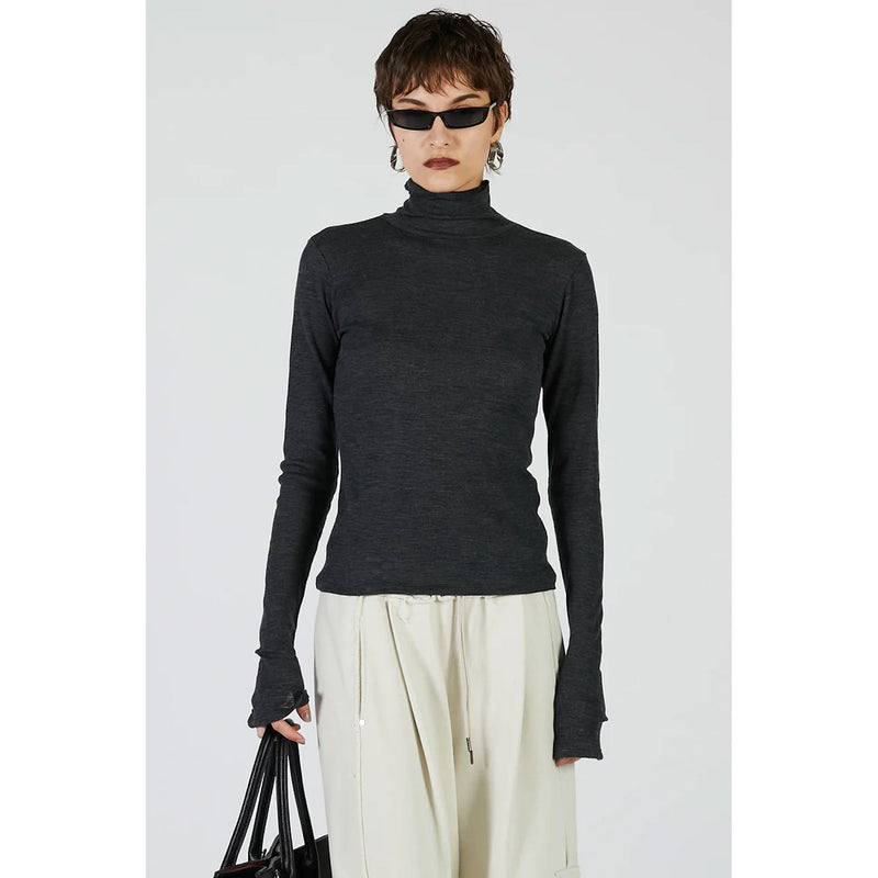 Pure Merino Wool Turtleneck Top -GRAY-