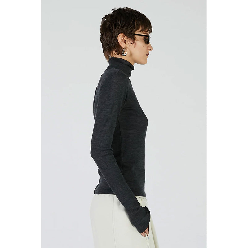 Pure Merino Wool Turtleneck Top -BLACK-