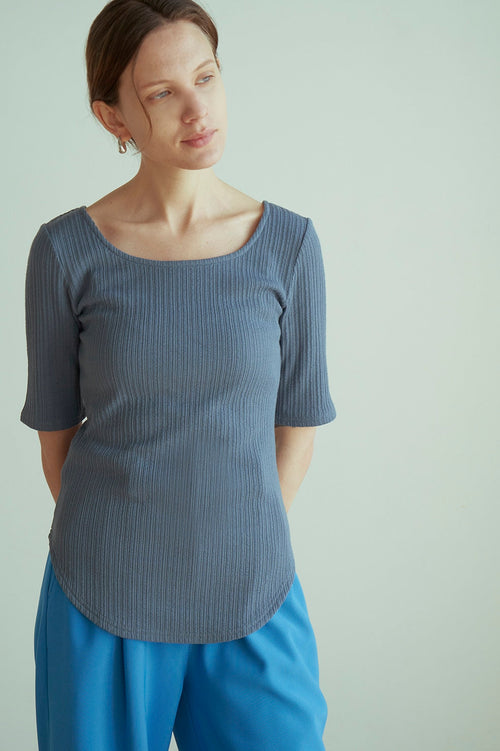 RIB DEEP NECK TOPS